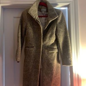 Long winter coat. Gray.